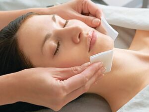 Spa Essentials? Esthetic Wipe, 4 x 4 Inch - Image 2